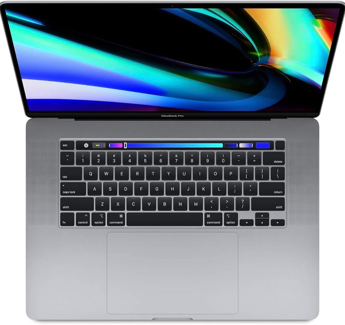 Apple MacBook 2018 Pro| Intel Core i7 | 15" 2880x1800 Retina | 16GB RAM | 250GB SSD | 4GB Radeon pro 555X | Silver